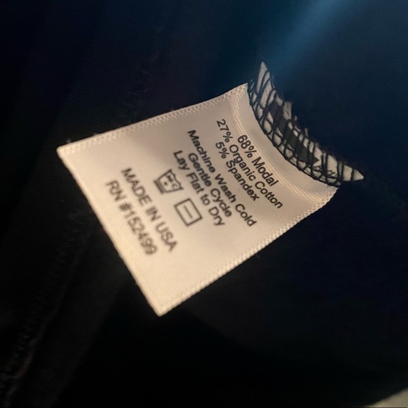 Like New Amour Vert Makenna Luxe Fleece Top - Picture 12 of 12